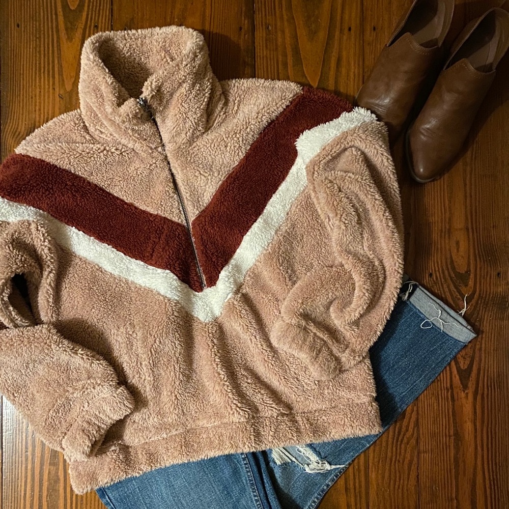 Abercrombie Chevron Zip Pullover